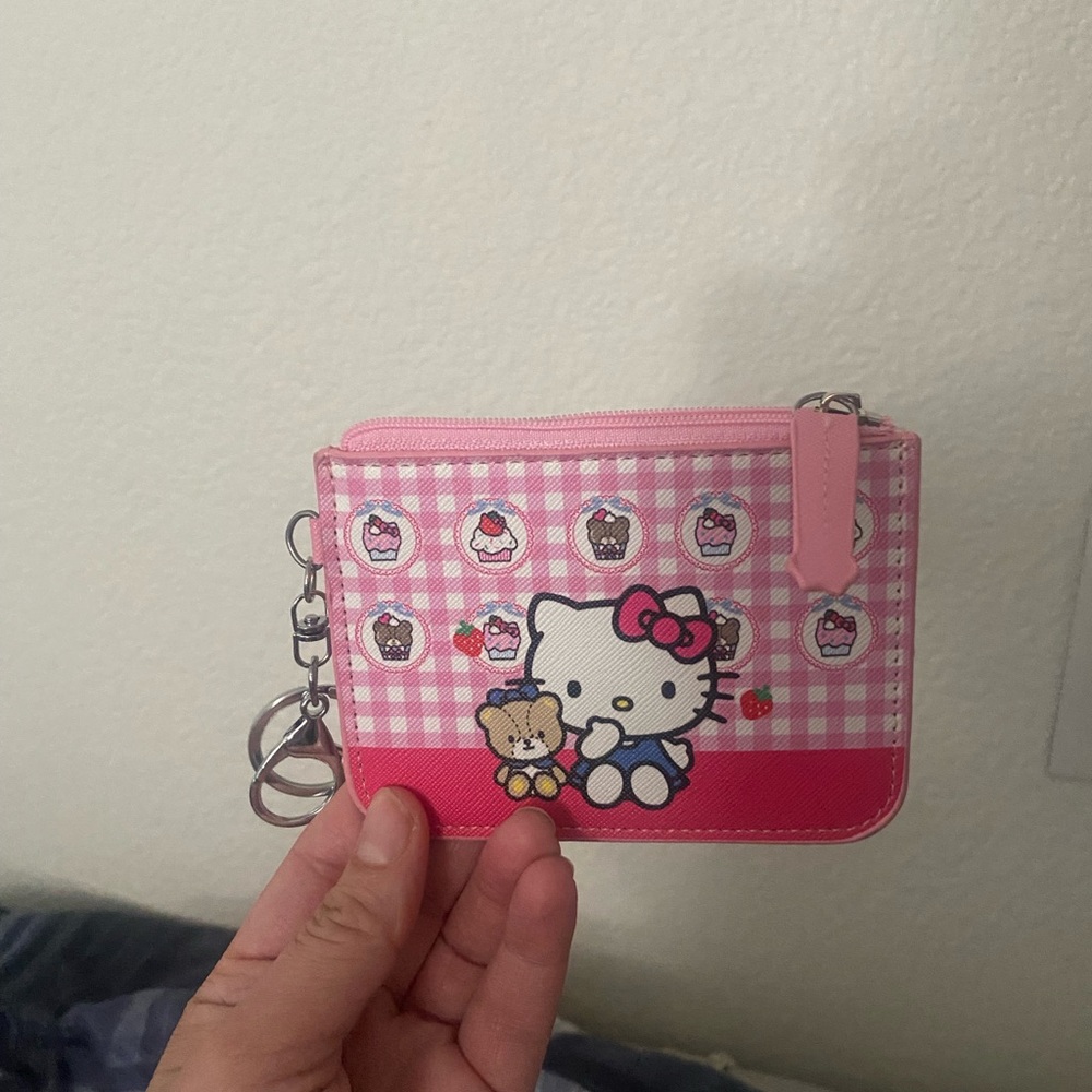 Hello Kitty mini wallet keychain